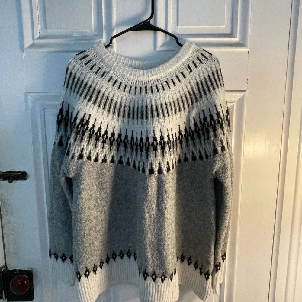 Primark Gray and Black Patterned Sweater